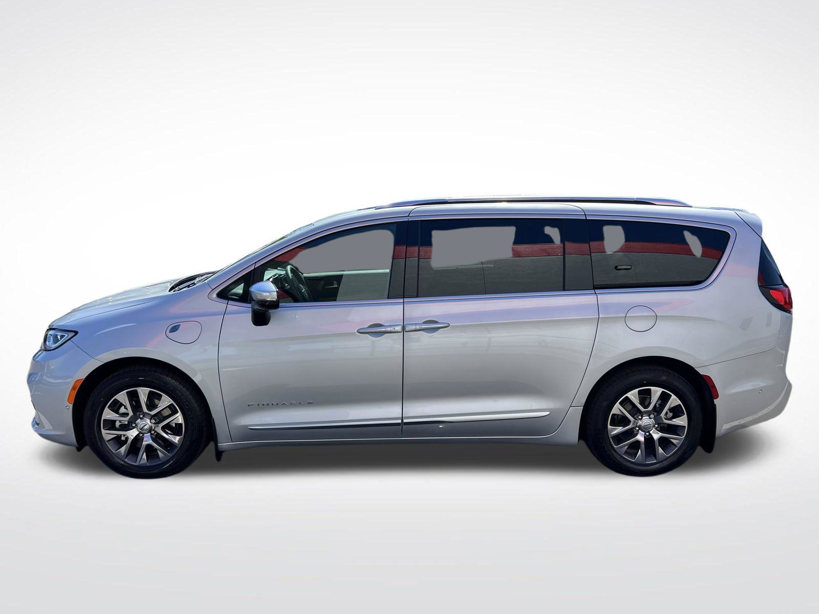 Used 2023 Chrysler Pacifica Pinnacle FWD image 5