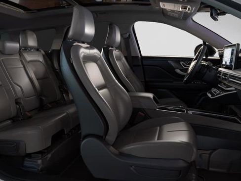 New 2026 Lincoln Corsair Premiere image 27