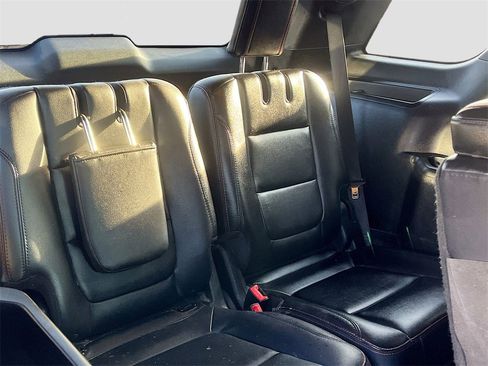 Used 2016 Ford Explorer Sport image 27