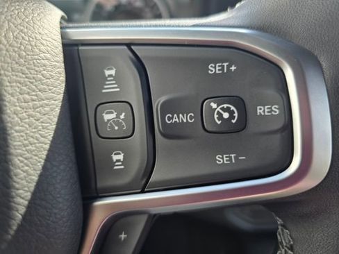 Used 2025 RAM 2500 Big Horn image 12