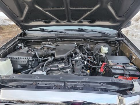 Used 2011 Toyota Tacoma 4x4 Regular Cab image 16