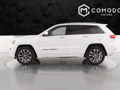Used 2017 Jeep Grand Cherokee Overland w/ Jeep Active Safety Group image 6