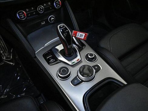 Used 2024 Alfa Romeo Stelvio AWD image 12