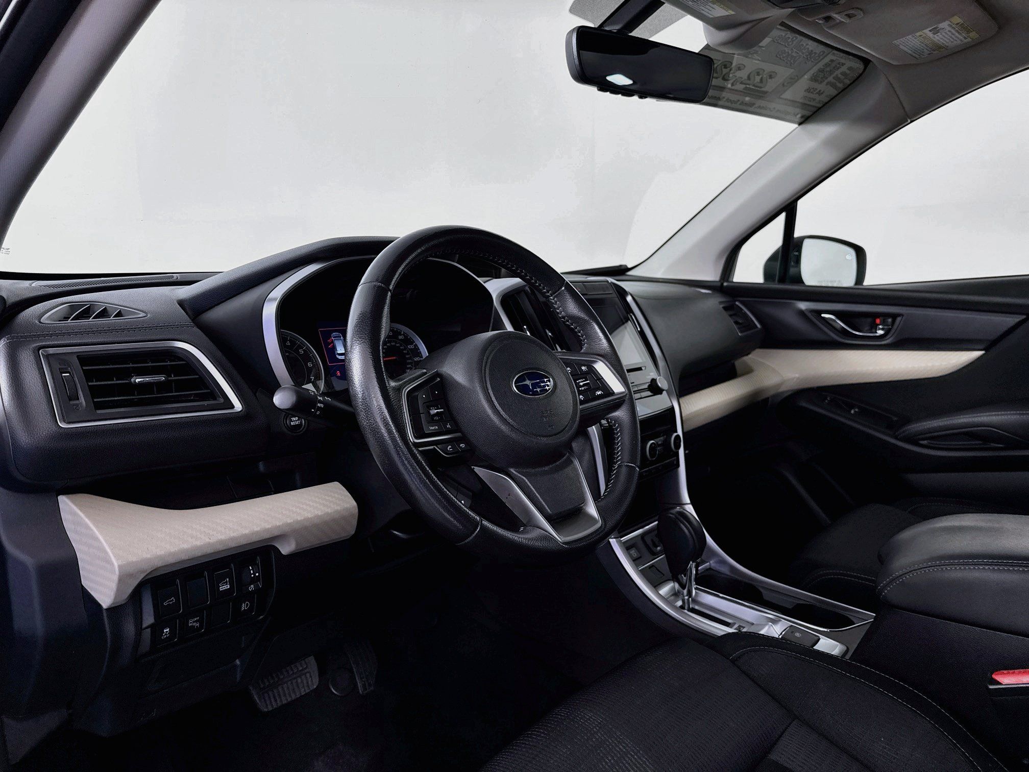 Used 2019 Subaru Ascent Premium AWD/4WD image 9