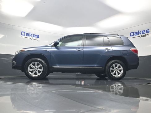 Used 2013 Toyota Highlander SE AWD/4WD image 41