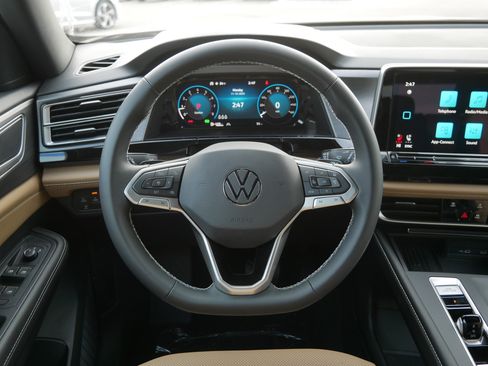 New 2026 Volkswagen Atlas Cross Sport SE image 11