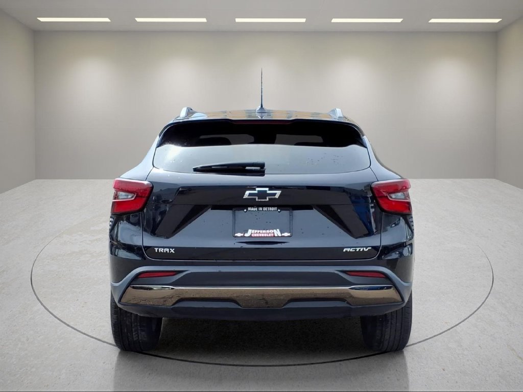 Used 2024 Chevrolet Trax ACTIV FWD image 5