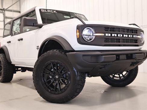 New 2026 Ford Bronco 4-Door AWD/4WD image 29