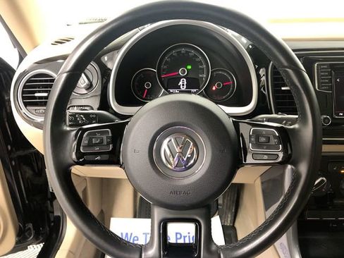 Used 2017 Volkswagen Beetle 1.8T SE FWD image 16