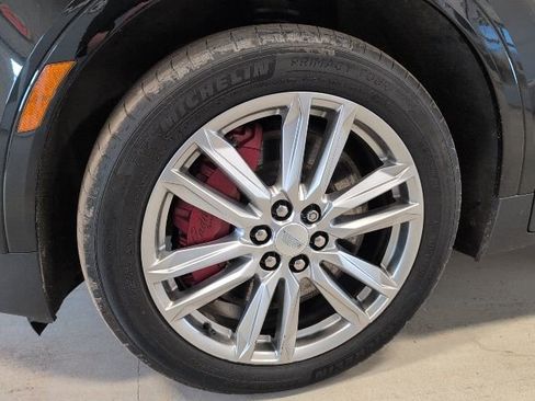 Used 2023 Cadillac XT5 Sportv w/ Technology Package AWD/4WD image 9