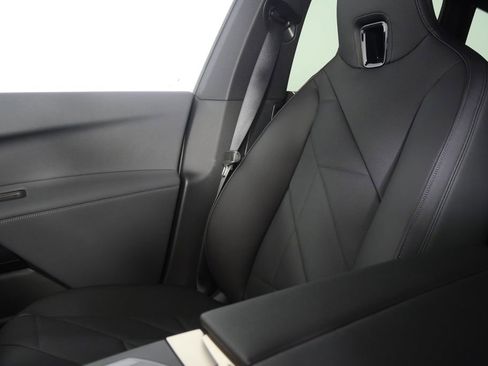 New 2026 BMW iX xDrive60 image 24