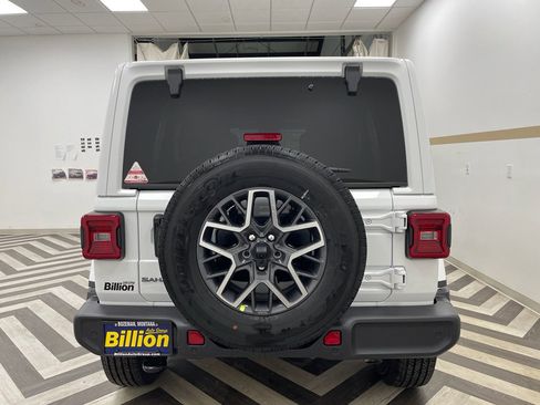 New 2026 Jeep Wrangler Sahara AWD/4WD image 13