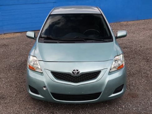 Used 2009 Toyota Yaris Sedan w/ Convenience Pkg FWD image 11