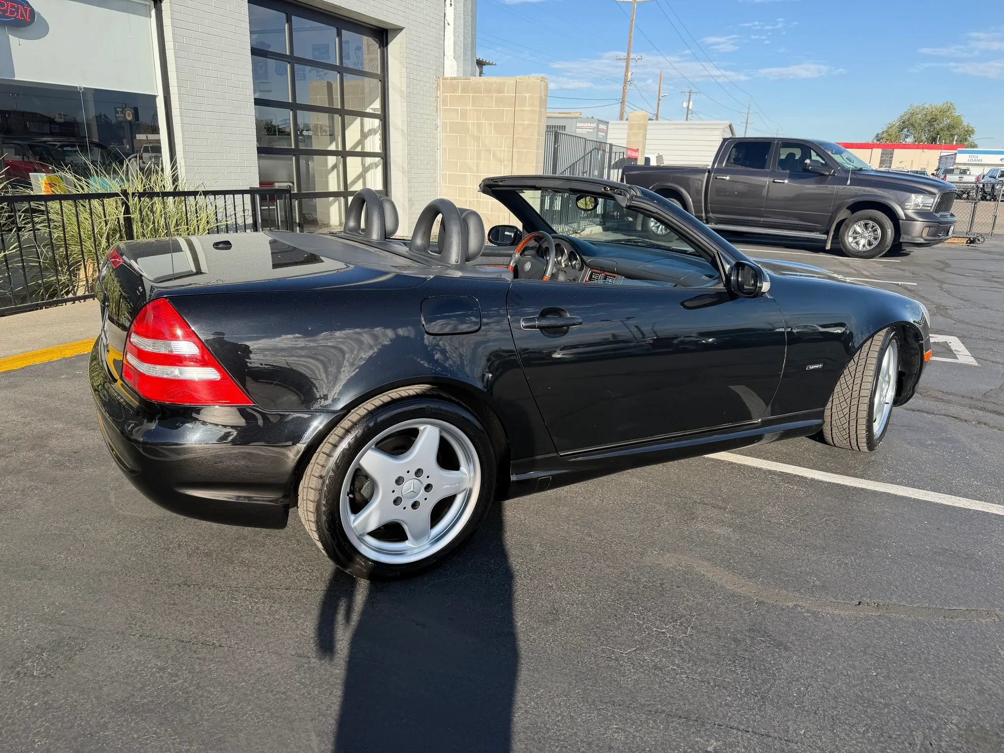 Used 2001 Mercedes-Benz SLK 320 image 11