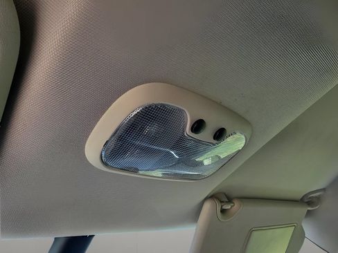 Used 2019 Dodge Journey SE w/ Blacktop Package FWD image 15
