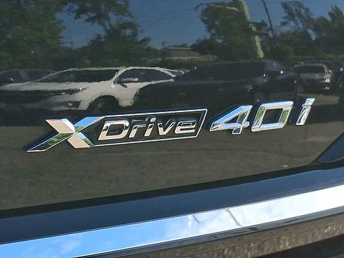 Used 2024 BMW X7 xDrive40i w/ Premium Package AWD/4WD image 28