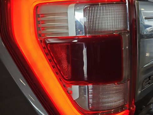 Used 2021 Ford F150 Platinum image 36