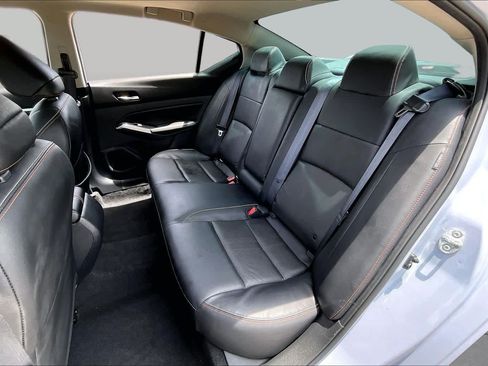 Used 2024 Nissan Altima 2.5 SR w/ SR Premium Package FWD image 20