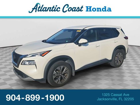 Used 2021 Nissan Rogue SV FWD image 1