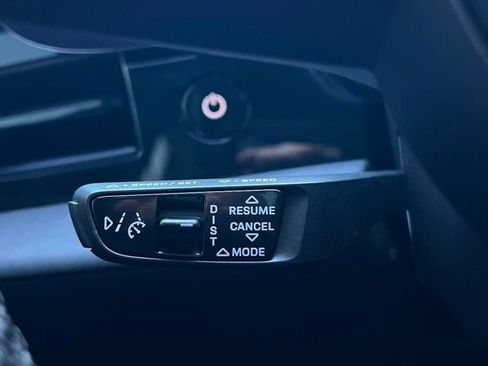 Used 2022 Porsche Taycan 4 Cross Turismo w/ Premium Package image 29