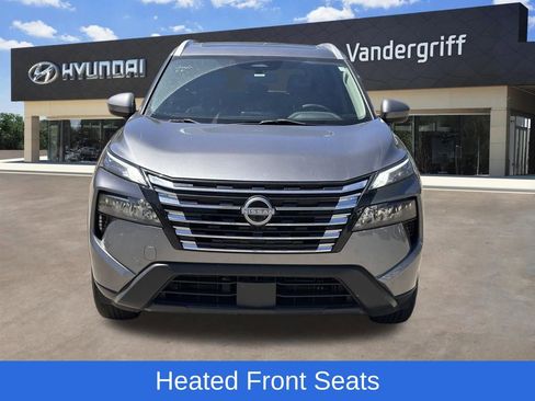 Used 2024 Nissan Rogue SV w/ SV Premium Package image 7