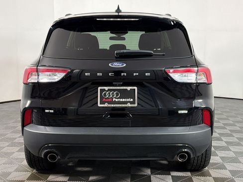 Used 2022 Ford Escape SE w/ SE Sport Appearance Package FWD image 8