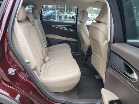 Used 2023 Lincoln Nautilus AWD w/ Premium Package image 25