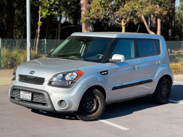 Used 2013 Kia Soul FWD image 6
