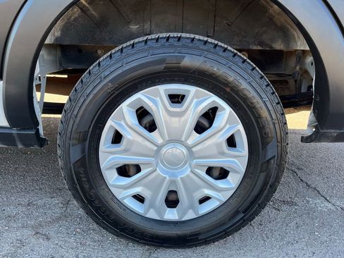 Used 2019 Ford Transit 350 XLT image 11