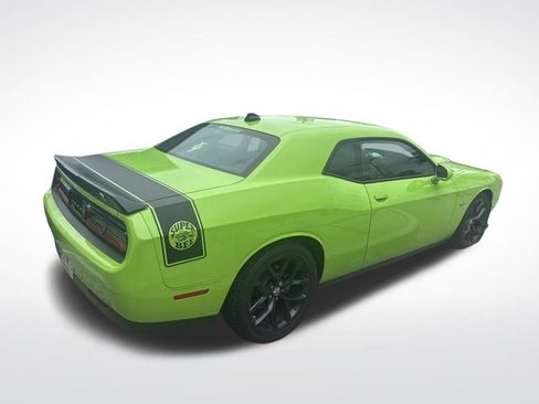 Used 2023 Dodge Challenger R/T RWD image 4