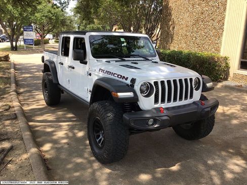 Used 2023 Jeep Gladiator Rubicon w/ LED Lighting Group AWD/4WD image 6