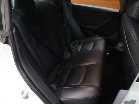 Used 2023 Tesla Model 3 Standard Range image 51