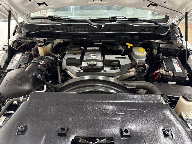 Used 2018 RAM 3500 Tradesman w/ Chrome Appearance Group AWD/4WD image 46