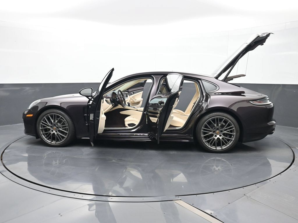 Certified 2023 Porsche Panamera 4 Platinum Edition AWD/4WD image 31