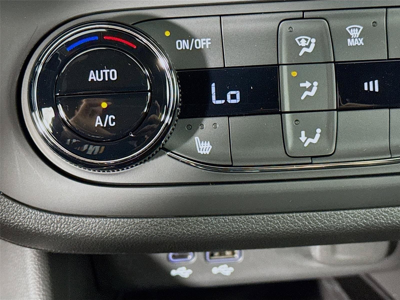 New 2026 Buick Envista Sport Touring w/ Convenience I Package FWD image 20