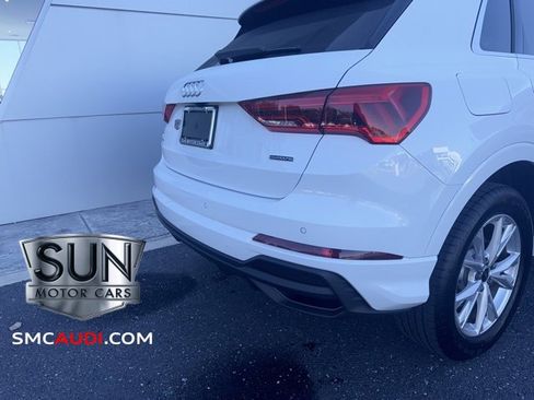 Certified 2025 Audi Q3 2.0T Premium Plus w/ Premium Plus Package image 20