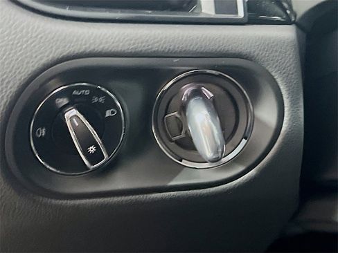 New 2026 Porsche Macan image 11