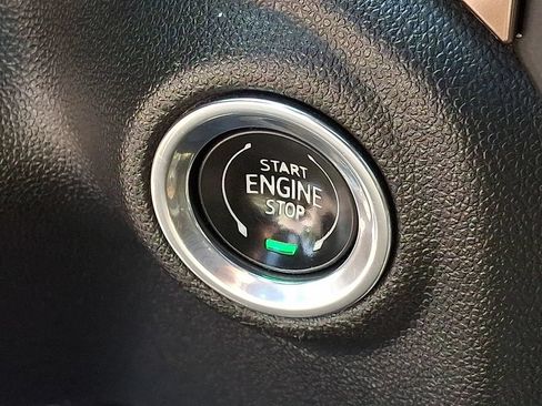 Used 2019 Chevrolet Silverado 1500 High Country w/ High Country Premium Package AWD/4WD image 25