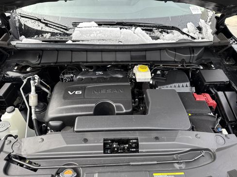 Used 2024 Nissan Pathfinder SL image 35