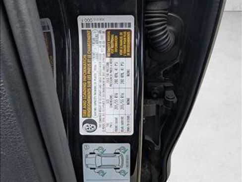 Used 2016 Volkswagen e-Golf SEL Premium image 17