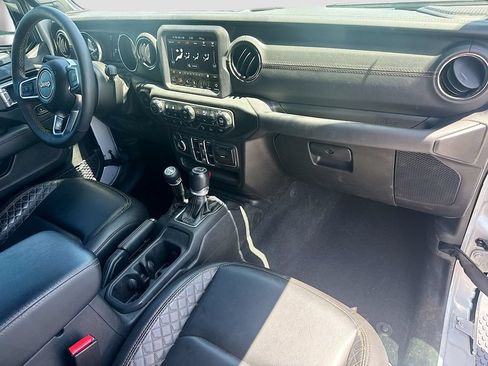 Used 2023 Jeep Wrangler Unlimited Sahara AWD/4WD image 33