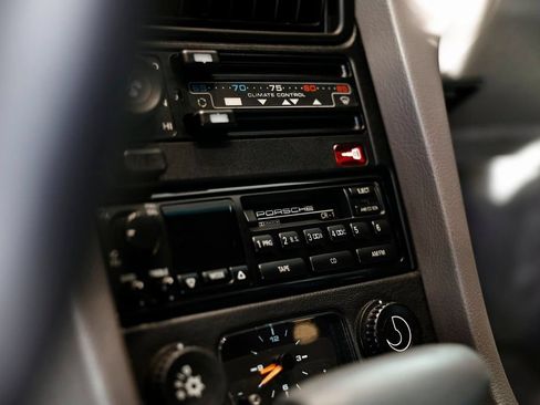 Used 1994 Porsche 928 GTS RWD image 42