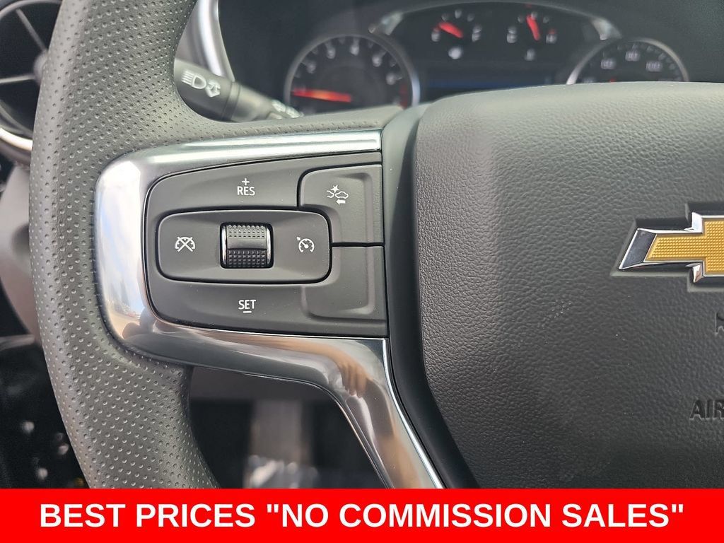 New 2026 Chevrolet Blazer LT w/ Midnight/Sport Edition FWD image 16