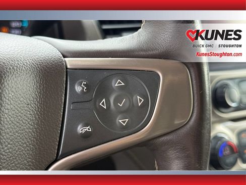 Used 2017 GMC Yukon XL Denali w/ Open Road Package AWD/4WD image 16