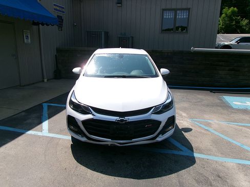 Used 2019 Chevrolet Cruze LT w/ Convenience Package image 5