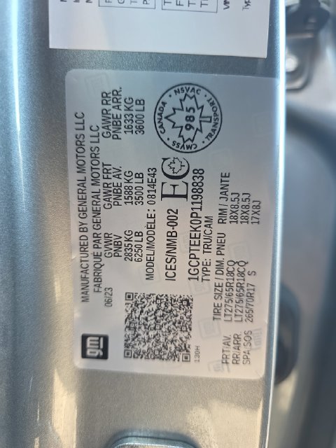 Used 2023 Chevrolet Colorado Trail Boss AWD/4WD image 34