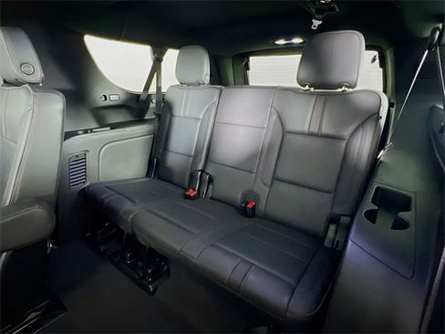 Used 2024 Chevrolet Suburban RST w/ Luxury Package image 37