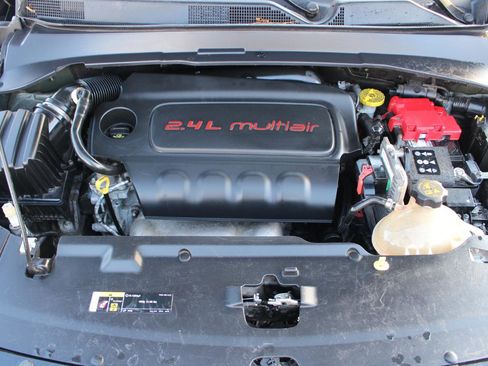 Used 2020 Jeep Compass Latitude w/ Popular Equipment Group AWD/4WD image 48