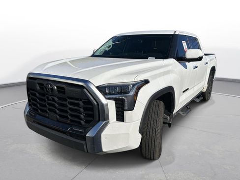 Used 2022 Toyota Tundra Limited image 2