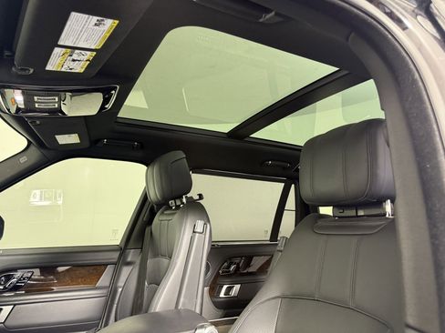 Used 2021 Land Rover Range Rover P525 Westminster Edition LWB image 15